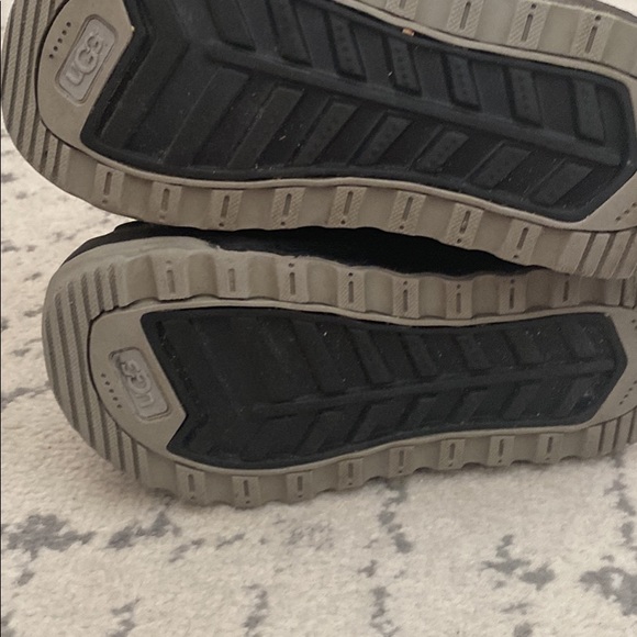 UGG Waterproof Boots - Picture 6 of 6